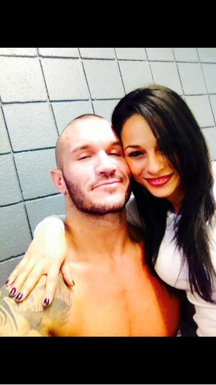 Who dating who in wwe 2014