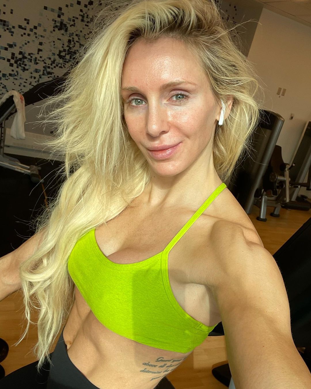 Wwe Charlotte Flair Sexy Videos - 93 Hot Photos Of Charlotte Flair's Boobs - PWPIX.net